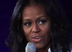 Michelle Obama 'tái xuất', công kích chính quyền Trump