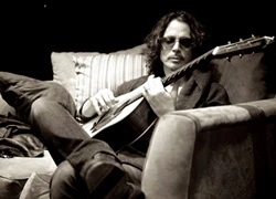 Rocker huyền thoại Chris Cornell qua đời ở tuổi 52