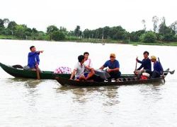 Sợ sạt lở, người dân An Giang chặn doanh nghiệp khai thác cát