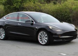 Tesla Model 3 bản thương mại xuất hiện trên đường