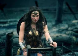 "Vỡ kế hoạch", Wonder Woman tìm mọi cách che giấu bụng bầu