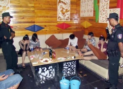 25 người sử dụng ma túy trong quán karaoke