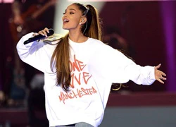 Ariana Grande - ngôi sao phản kháng trước tội ác khủng bố