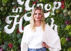 Cameron Diaz tiết lộ lý do ngoài 40 tuổi mới chịu lấy chồng