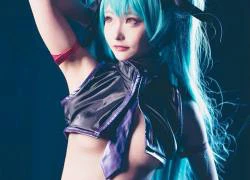 Cùng ngắm cosplay Hatsune Miku cực gợi cảm đốn tim fan hâm mộ