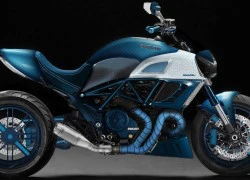 Ducati Diavel bản độ carbon xanh độc đáo