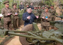 "Giải mã" đội ngũ ghi chép vây quanh nhà lãnh đạo Kim Jong-un