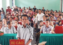 Không bán được dê, chặt trụi vườn cam của hàng xóm