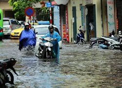 Mưa lớn kéo dài từ đêm nay, miền Bắc nguy cơ ngập lụt nhiều nơi