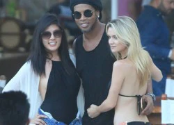 Mỹ nữ ăn mặc sexy quây, ôm, xin SĐT của Ronaldinho