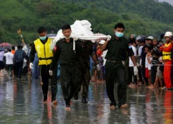 Myanmar tìm thấy 29 thi thể nạn nhân máy bay rơi