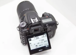 Nikon D7500 về Việt Nam giá 35 triệu đồng