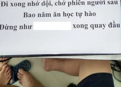 Quá nản với tình trạng đi WC không dội nước, chủ quán net này phải làm cả thơ