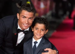 Rộ tin Ronaldo đón cặp sinh đôi nhờ đẻ thuê