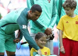 Ronaldo lại ghi điểm trong lòng fan ở Confed Cup 2017