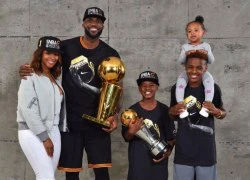 Siêu sao bóng rổ LeBron James trải lòng cay đắng vì bị viết chữ sỉ nhục lên cổng nhà