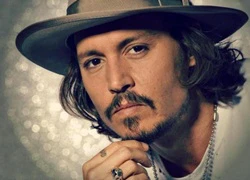 'Thuyền trưởng' Johnny Depp hút hồn phái đẹp dù đã ở tuổi 54