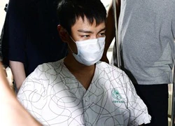 T.O.P vừa rời bệnh viện vừa nói xin lỗi công chúng sau scandal