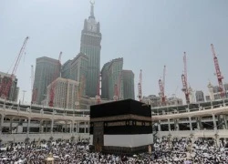 Arab Saudi bắn hạ tên lửa nhằm vào thánh địa Mecca