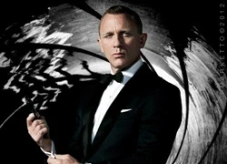 Daniel Craig tiếp tục đóng James Bond lần thứ năm