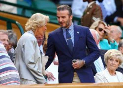 David Beckham đưa mẹ đi xem Wimbledon