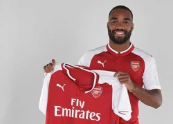 Fan Arsenal giữ lời xăm hình Lacazette lên... mông