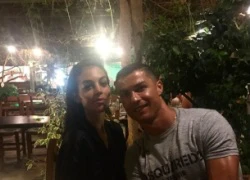 Georgina bóng gió muốn "sở hữu" Ronaldo bằng một đám cưới?