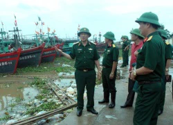 Hàng trăm chiến sỹ bộ đội sẵn sàng trực bão