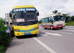 Hành khách "cầu cứu" CSGT vì bị nhà xe nhồi nhét