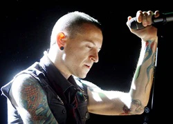 'Heavy' - thông điệp cuối cùng của trưởng nhóm Linkin Park