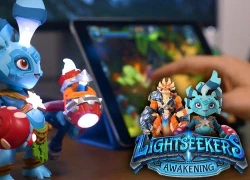 Lightseekers &#8211; Kiệt tác ARPG kết hợp &#8220;đồ chơi&#8221; thực tế cực ngầu