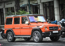 Mercedes G63 AMG màu cam nổi bật trên đường phố Hà Nội