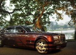 Nóng trong ngày: Đại gia Thản hút điếu cày nhưng đi Rolls-Royce Phantom gây sốt