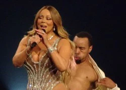 "Phát ngốt" vì thân hình đẫy đà của Mariah Carey khi mặc đồ bó sát