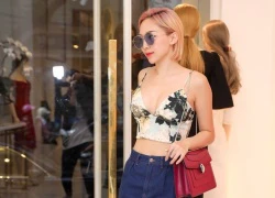 Tóc Tiên mặc crop - top tôn vòng một