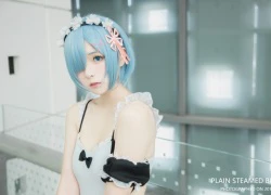 Tuyệt vời cosplay nàng hầu Rem cực gợi cảm trong Re:Zero