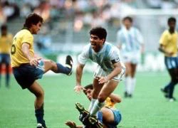 World Cup 1990: Cầu thủ Brazil bị đầu độc ngay trên sân vì "chém" Maradona