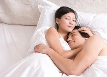 Cuộc sống chăn gối viên mãn với nữ khách hàng khiến tôi khó chấm dứt