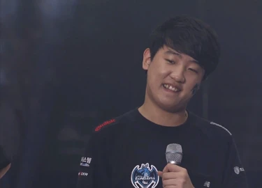 LMHT: SKT T1 bại trận và mất chức vô địch LCK, fan hâm mộ Hàn Quốc vẫn tung hô Faker và cho rằng anh rất xuất sắc