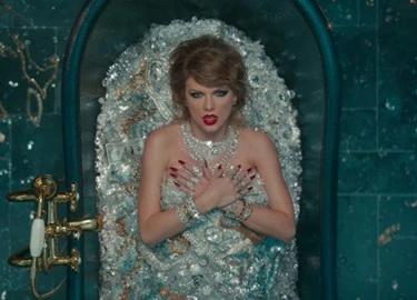 Taylor Swift xô đổ kỷ lục của Adele nhờ MV 'đá đểu' Katy Perry