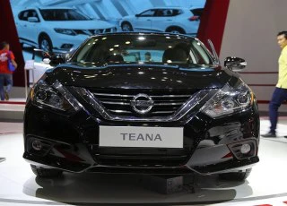 Định giá 1,49 tỷ đồng, Nissan Teana gặp khó ở Việt Nam