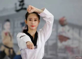 VĐV taekwondo Châu Tuyết Vân: Muốn yêu, nhưng thấy tội cho người ta