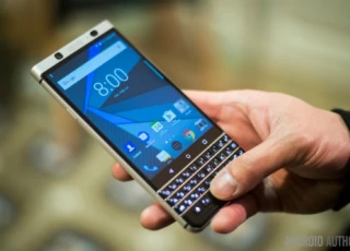 BlackBerry KeyOne chính hãng có giá 15 triệu đồng