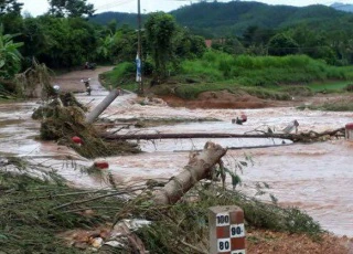 Chủ tịch Quảng Ninh phê bình Văn phòng Ban Chỉ huy PCTT&#038;TKCN tỉnh