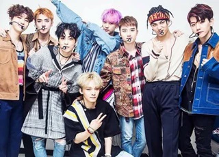 EXO trở thành nhóm nhạc nam bán được nhiều album nhất trong lịch sử Kpop