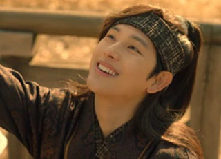 Loạt biểu cảm chứng minh diễn xuất đa dạng của Si Wan trong 'The King Loves'