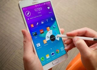 Pin của Samsung Galaxy Note 4 gặp lỗi quá nhiệt