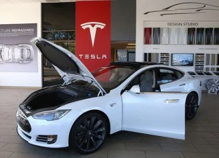 Tesla làm thay đổi nền công nghiệp ôtô