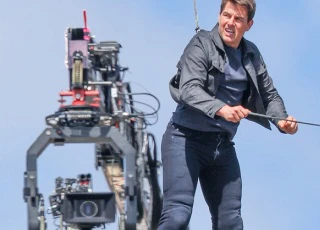 Tom Cruise bị thương trên trường quay "Nhiệm vụ bất khả thi 6"