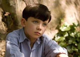 Asa Butterfield - Cậu thiếu niên 9x tài năng của điện ảnh Hollywood